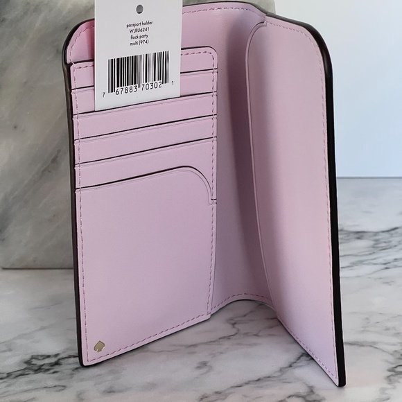 NWT🌸 Kate Spade parrot flock party passport holder wallet card case WLRU6241 - Picture 8 of 8